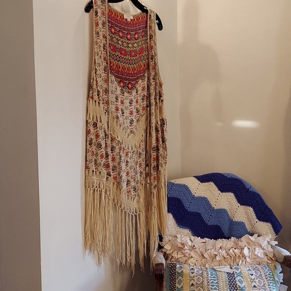 Umgee smock babydoll boho dress with fringed vest - Picture 2 of 8